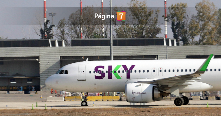 Piloto decretó 'Mayday' por emergencia en vuelo de Sky: avión volvió a Santiago tras falla en motor