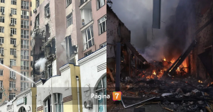 Rusia ataca a Ucrania en la previa a encuentro entre Trump y Zelenski: hay un muerto y 19 heridos.