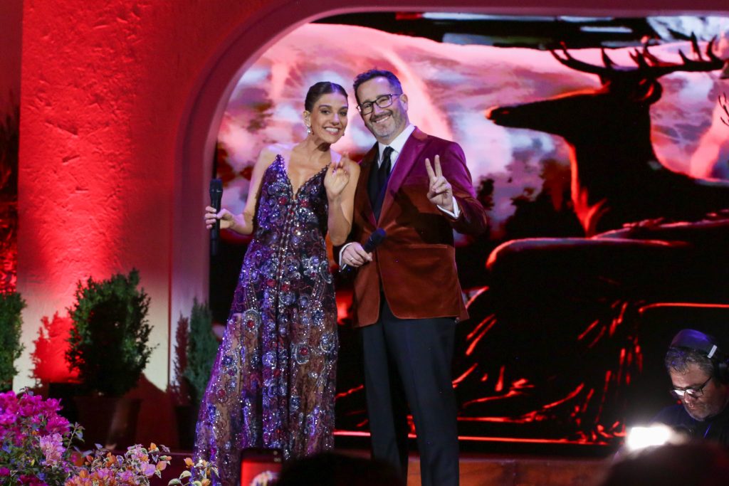 María Luisa Godoy y Eduardo Fuentes sorprenden con looks folclóricos en la inauguración del Festival de Olmué