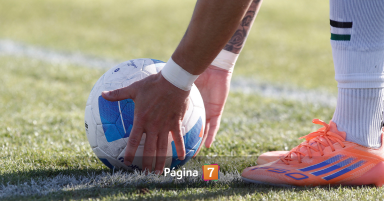 El canal de TV abierta que se adjudicó los derechos para transmitir el fútbol chileno en 2026