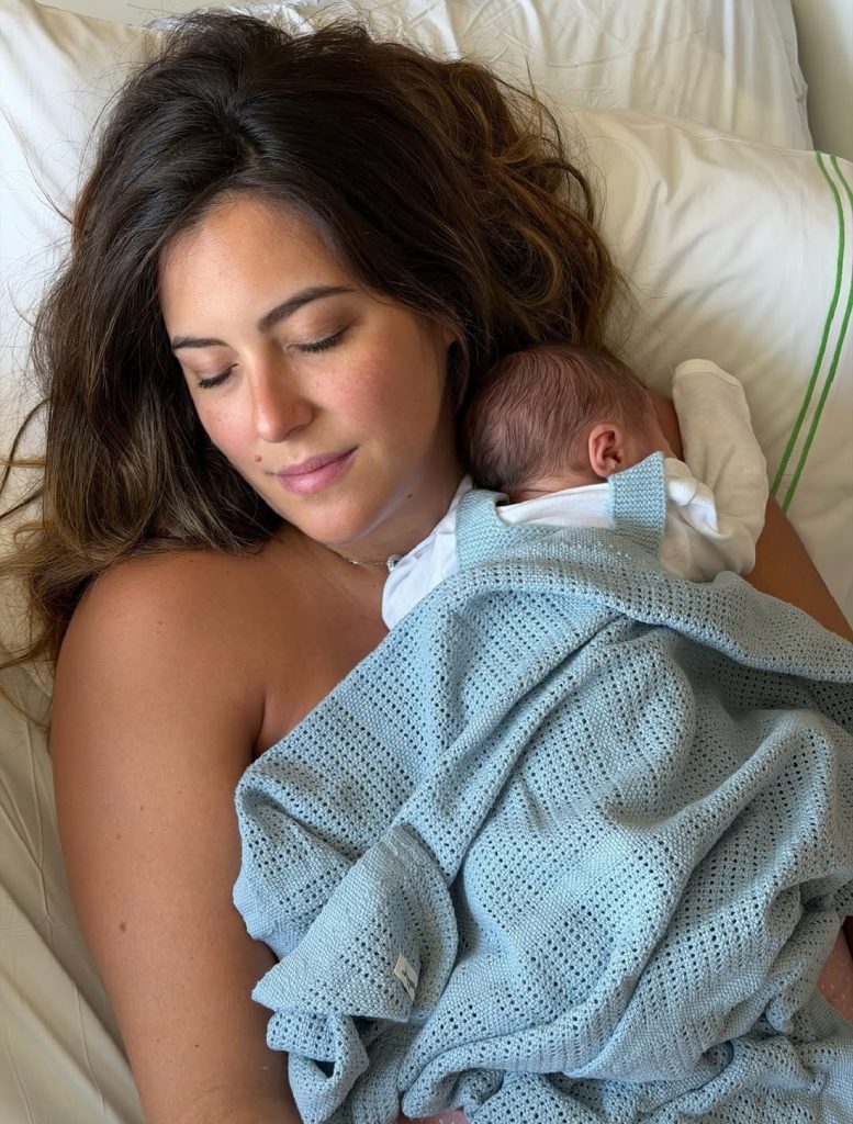 Michu Janke, esposa de Gabriel Peralta, celebró cumpleaños con reflexión sobre su maternidad