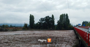 Encuentran cuerpos de dos personas por tragedia en Termas del flaco: aún hay un desaparecido