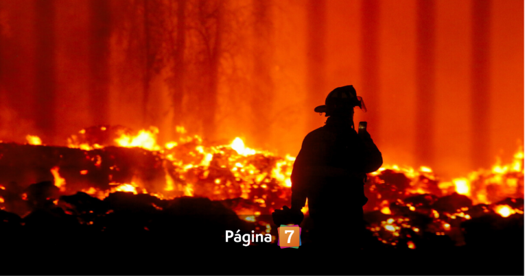 Incendio en papelera de Puente Alto está contenido, pero no controlado: 4 colegios sin clases